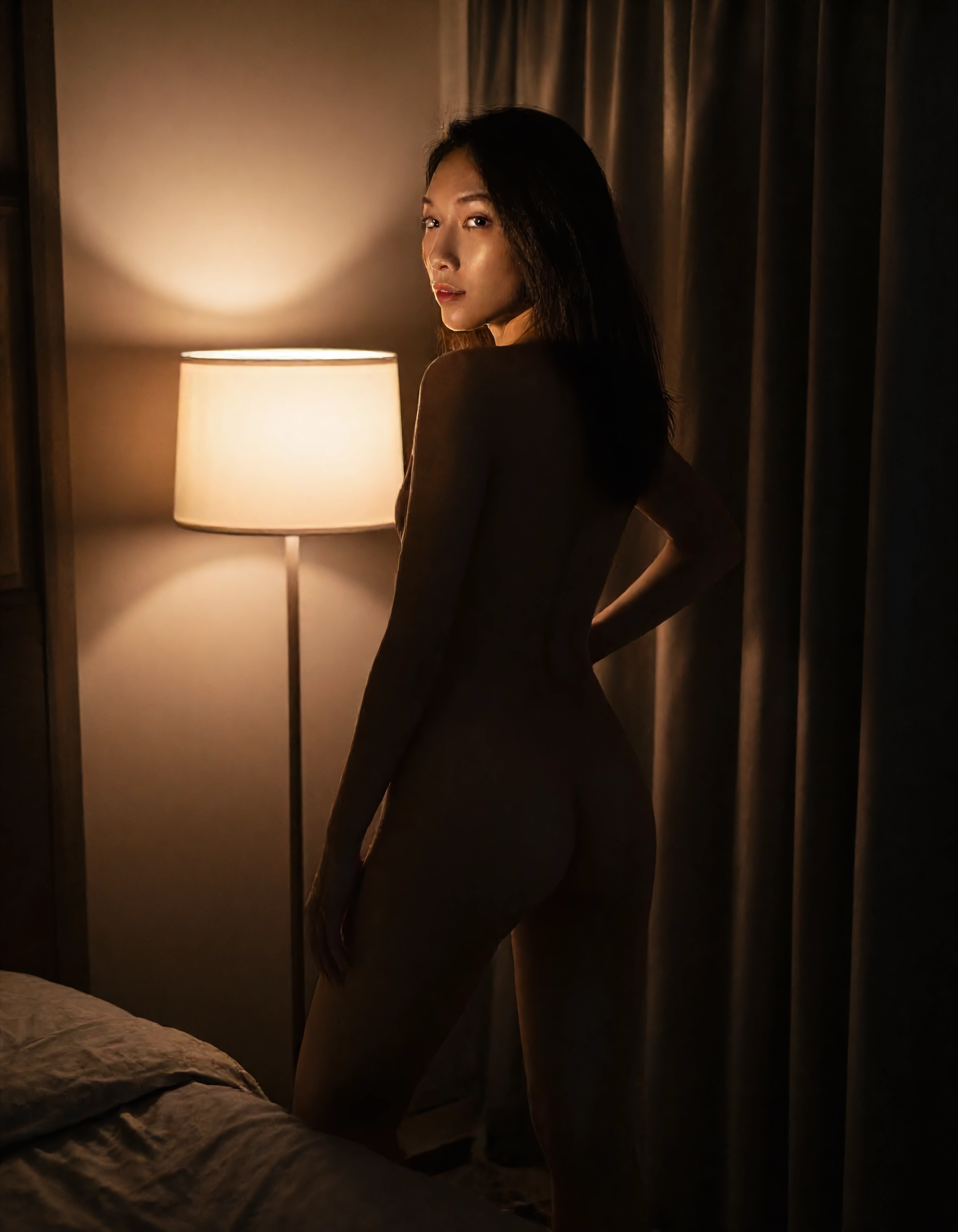 Mei Ling Tan looking back image on NeedHer